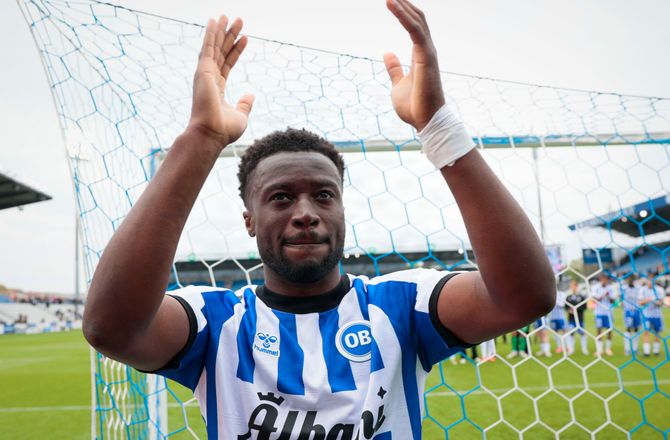 1. Division -Leeroy Owusu rykker til Israel