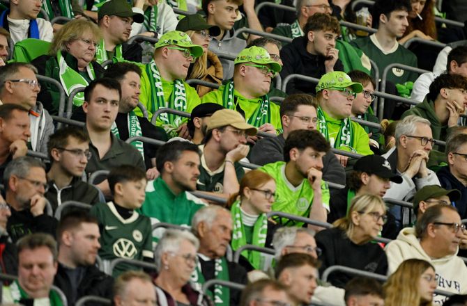 Bundesliga -Wolfsburg henter 16-årig schweizer