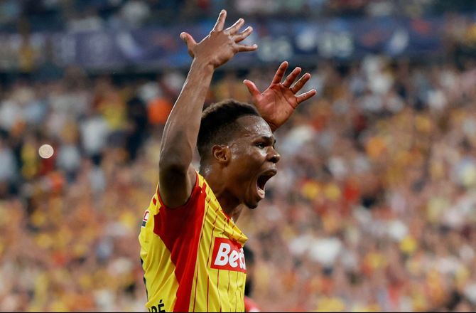 Premier League -Brentford slår transferrekord for Lens-profil