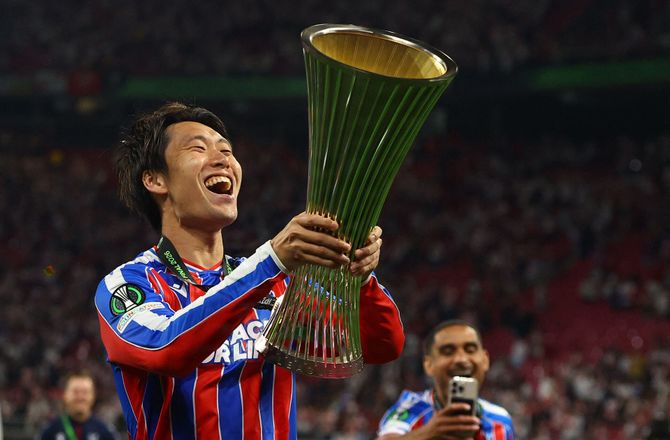 Premier League -Kamada forlænger med Crystal Palace