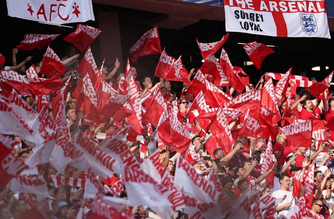 Premier League -Ni Arsenal-fans straffet for diskriminerende adfærd