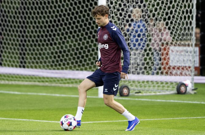 Æresdivisionen -Trenskow startede comeback mod Ajax