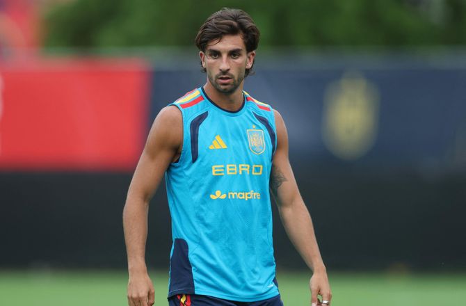 Ligue 1 -Medie: PSG overvejer Ferran Torres som Barcola-erstatning