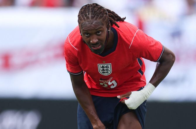 FIFA VM -Spence skal spille med maske under VM
