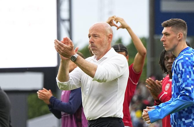 Venskabskampe -Chokeret Brian Riemer: Fodbold var komplet ligegyldigt