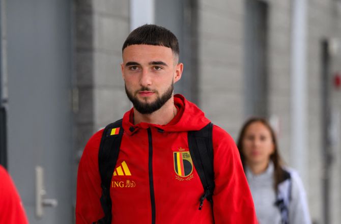 FIFA VM -Belgisk forsvarer er tilbage på træningsbanen