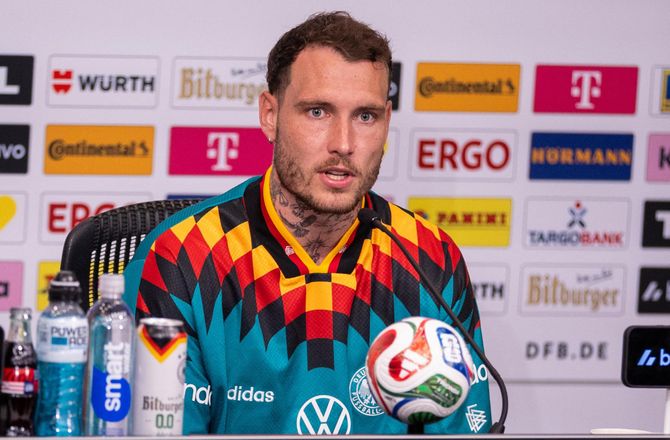 FIFA VM -Raum accepterer rolle på landsholdet