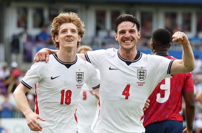 Venskabskampe -Declan Rice sparkede England i gang i udskudt test