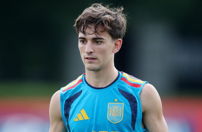 FIFA VM -Stor overraskelse: Gavi starter for Spanien