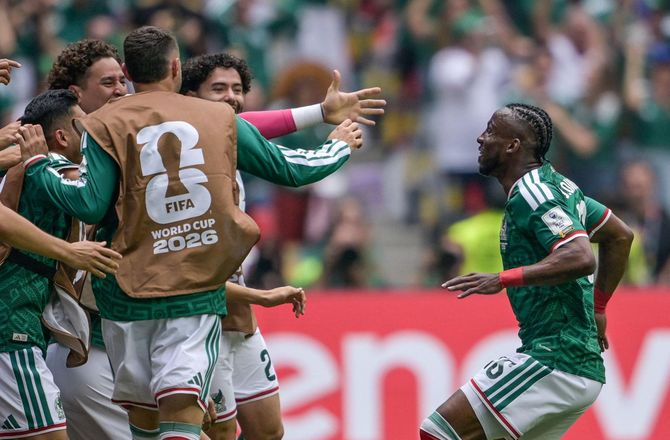 FIFA VM -Mexico-målscorer træt af udvisning: Dyre fejl