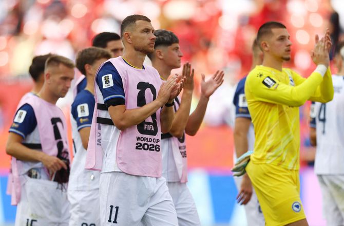 FIFA VM -Schweiz skifter to - Dzeko starter