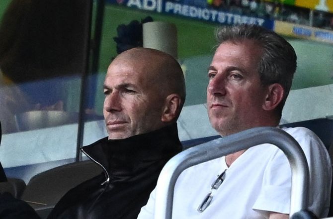 Frankrig -Avis: Zidane tager over i Frankrig til efteråret