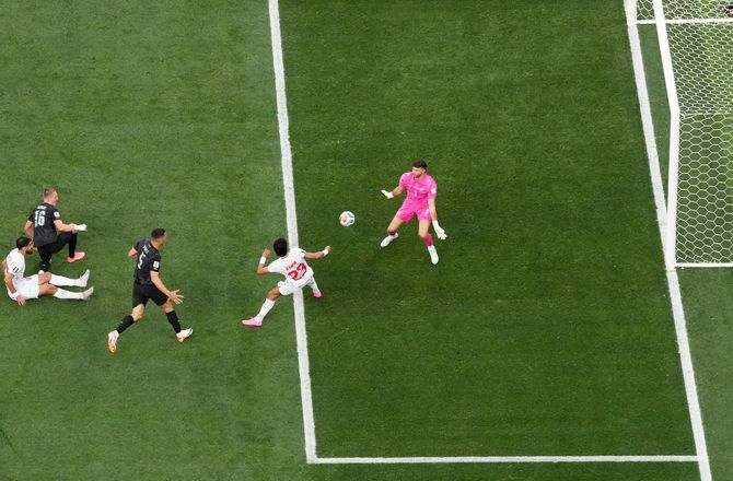 FIFA VM -LIVE: Iran udligner!