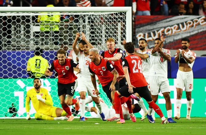FIFA VM -SLUT: Østrig - Jordan minut for minut