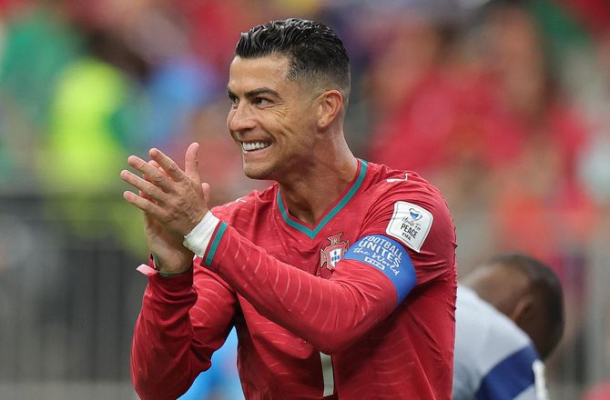 FIFA VM -Cristiano Ronaldo slår ny rekord i VM-åbner