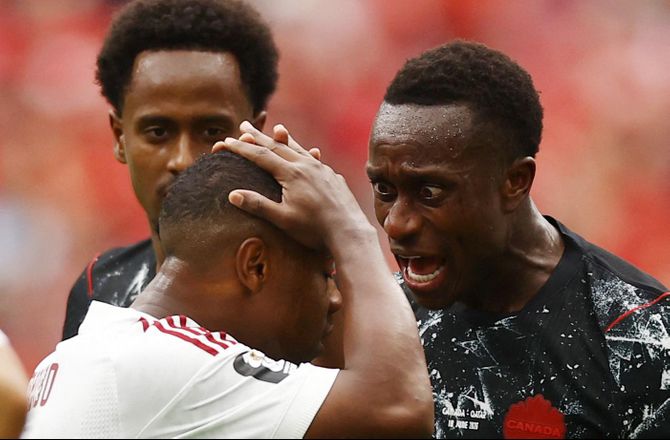 FIFA VM -Madibo får lang karantæne for benbrækker-tackling