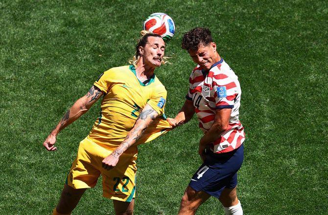 FIFA VM -St. Pauli-australier forsvarer omstridt VM-regel: Fair nok