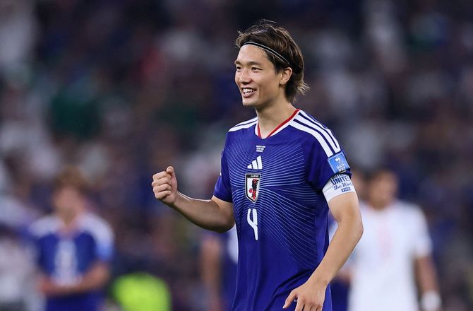 Bundesliga -Japansk stopper vender tilbage til Gladbach