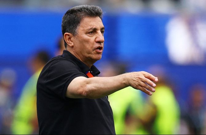 FIFA VM -Iran holder fast i landstræneren