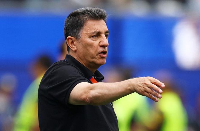 FIFA VM -Iran-boss føler sig svigtet: Langer ud efter VM-trænerne