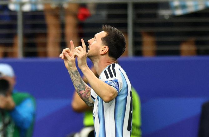 FIFA VM -LIVE: Mål! Messi slår rekord