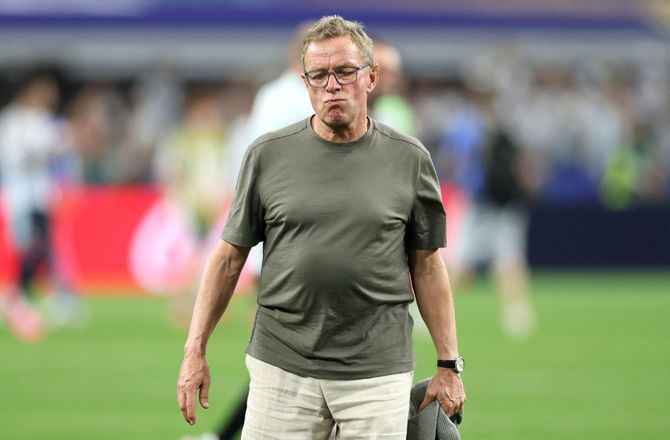 FIFA VM -Frustreret Rangnick savnede VAR-gennemsyn