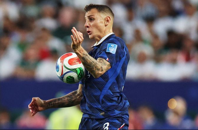 Ligue 1 -Officielt: PSG henter Lucas Digne