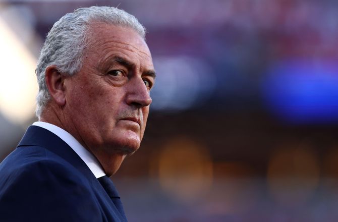FIFA VM -Paraguays chef hader vandpauserne: Fodbold er kontinuitet