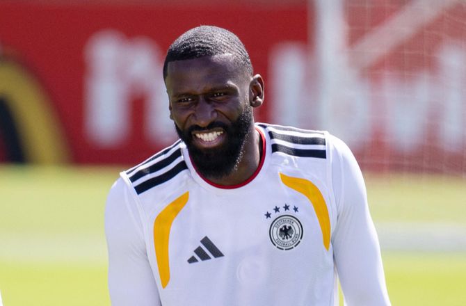 Tyskland -Antonio Rüdiger stopper på landsholdet