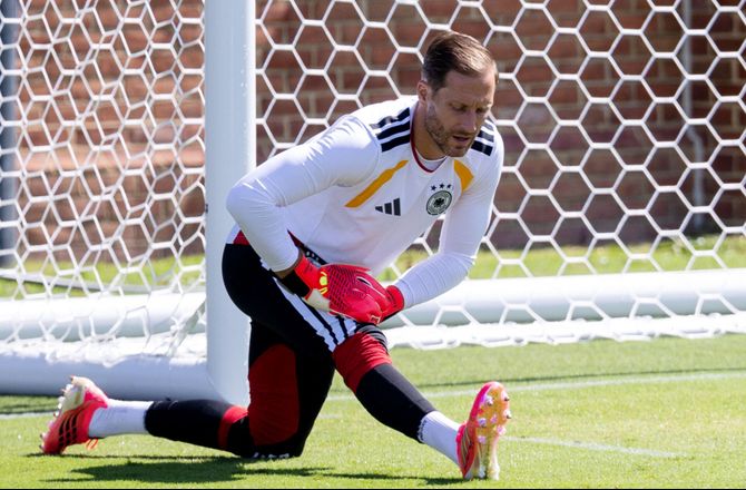 UEFA Nations League A -Trods fravalg: Tysk veteran holder døren åben