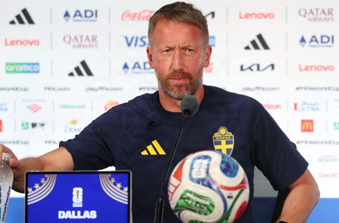 FIFA VM -Svensk forsvar af Potter: Vi elsker ham