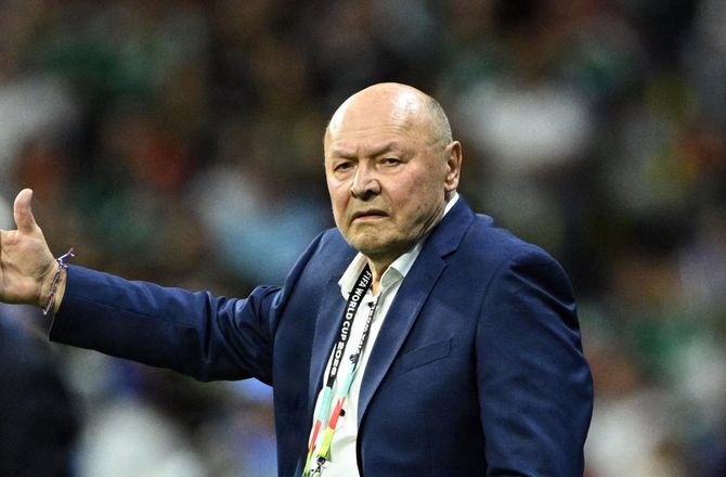 FIFA VM -Tjekkisk spiller gik kold: Højden var vanskelig