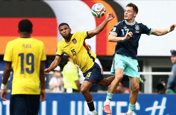 FIFA VM -SLUT: Afslutningen på Gruppe E minut for minut