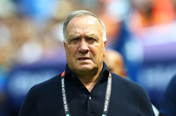 CONCACAF Nations League 1 -Curacao forlænger med Dick Advocaat