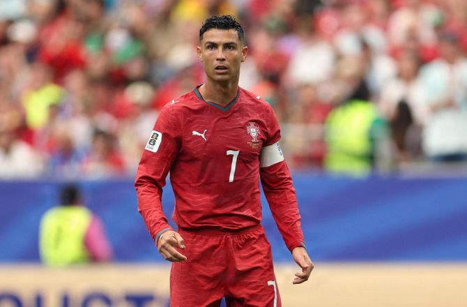 FIFA VM -Ronaldo starter i gruppefinale