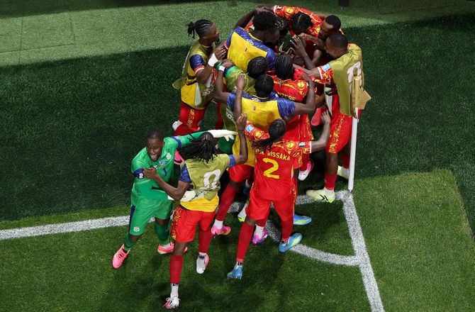 FIFA VM -DR Congo vendte det hele og er videre