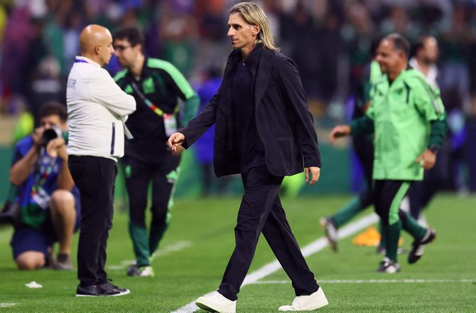 FIFA VM -Ecuadors landstræner er færdig efter VM-exit