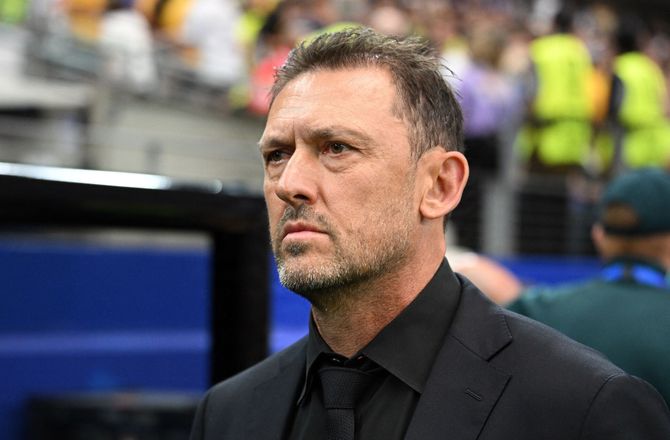Asian Cup -Popovic afviser lang kontrakt i Australien