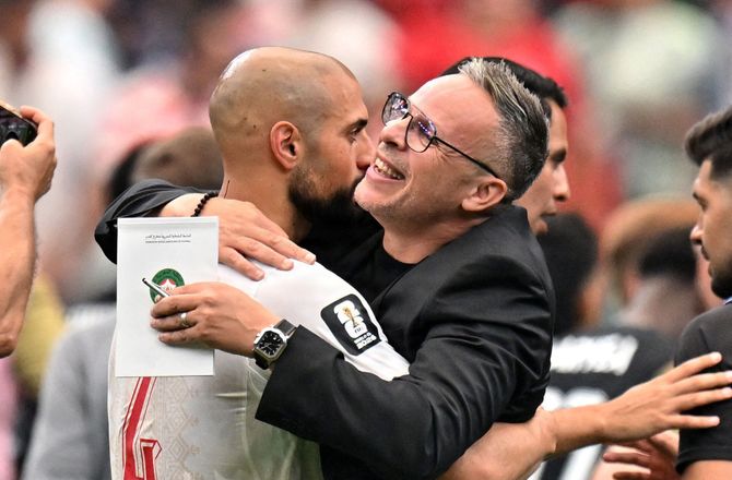 VM -Drama i Marokko: Amrabat stopper pga. landstræneren