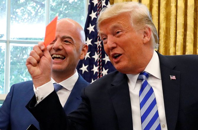 VM -US Soccer-chef angriber Infantino: Ødelægger fodbolden