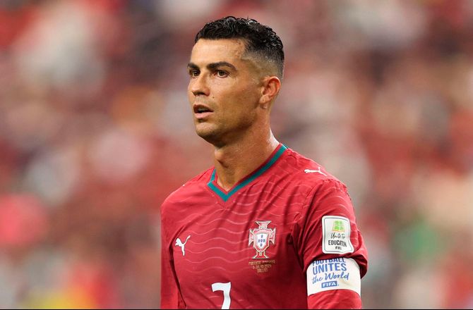 FIFA VM -Ronaldo udskyder: Vil ikke træffe forhastede beslutninger