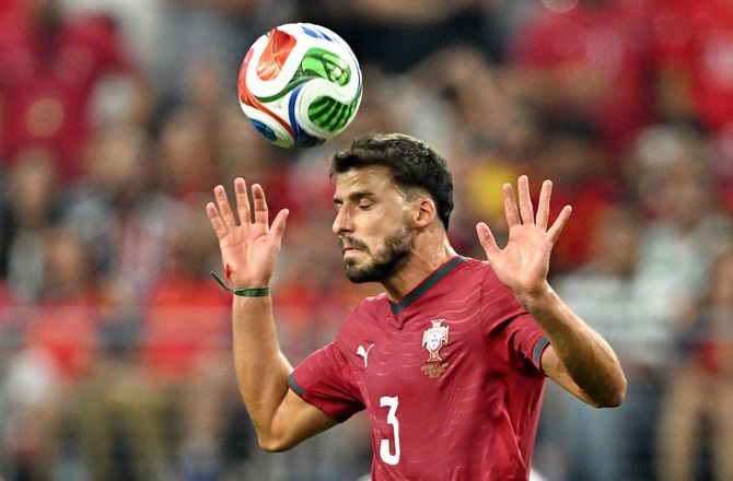 FIFA VM -VM-feber: Bizar mixed zone-stemning