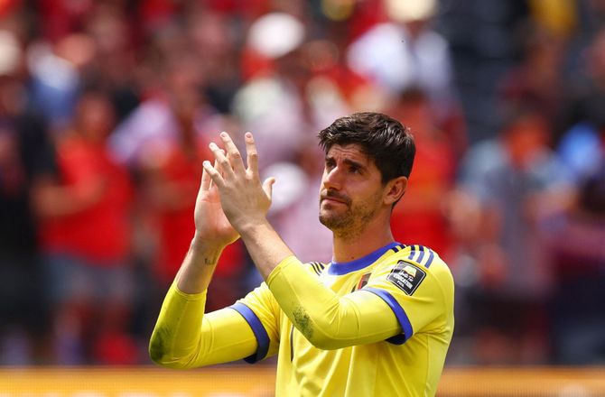 Belgien -Courtois glæder sig til samarbejdet med Van Bommel