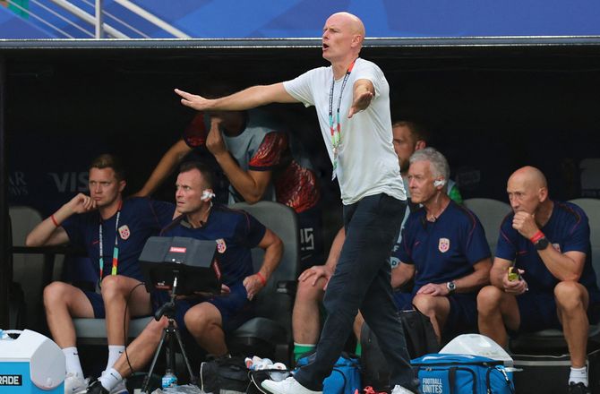 International -Ståle revser danske journalister: I har slagtet os i årtier