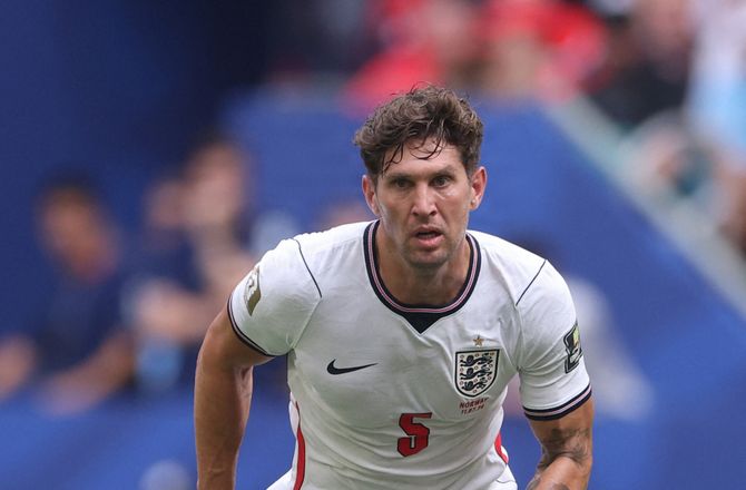 Premier League -Rygtetid: Arsenal overvejer John Stones