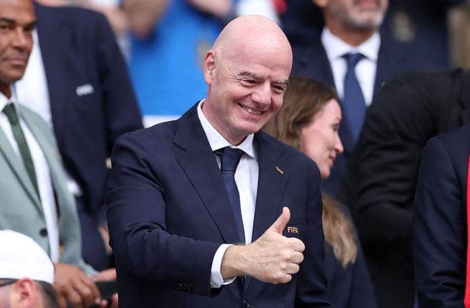 FIFA VM -UEFA-forbund vil udfordre Infantino ved FIFA-valg