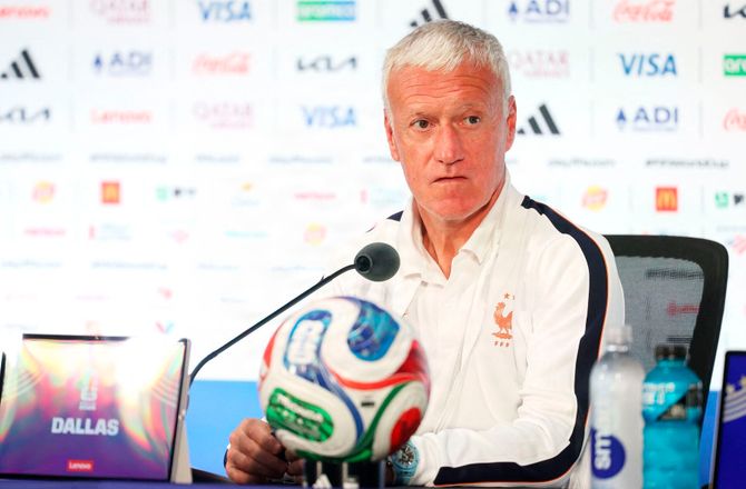 FIFA VM -Deschamps kalder Spanien favoritter