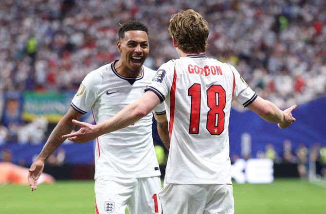 Premier League -Medie: Arsenal forhandler med Rogers