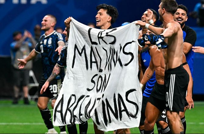 VM -Argentinsk stjerne forsvarer omstridt banner: Et trist kapitel