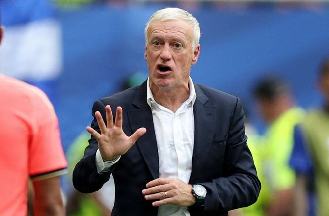 VM -Deschamps efter fransk farvel: Jeg bliver ikke konditor